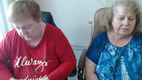 Snapshot of mommy99x chatting on 03/24/26, 08:52 Mommy99X online show from 03/24/26, 08:52