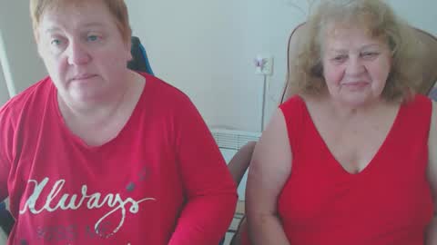 Snapshot of mommy99x chatting on 03/25/26, 10:32 Mommy99X online show from 03/25/26, 10:32