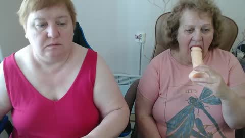 Snapshot of mommy99x chatting on 04/01/26, 07:53 Mommy99X online show from 04/01/26, 07:53