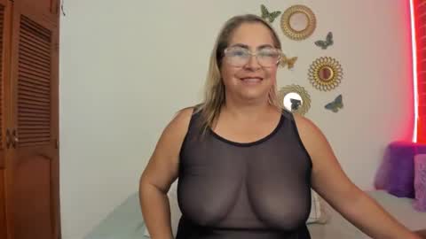 Maja online show from 12/17/24, 12:01