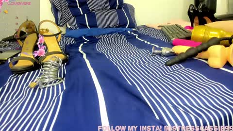 Mommy Cassie online show from 12/24/24, 02:10