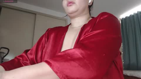 Daphne  online show from 11/05/25, 03:34