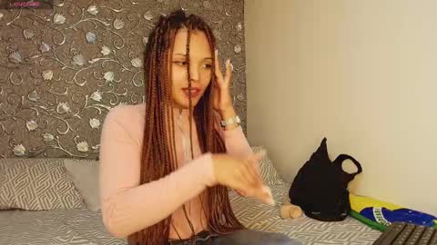 Snapshot of mommyjeva chatting on 01/14/25, 10:02 Mommy Jeva online show from 01/14/25, 10:02