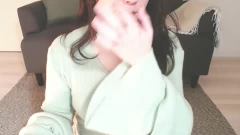 Momo online show from 12/16/24, 12:59