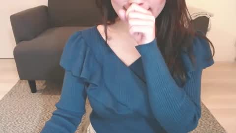 Momo online show from 12/20/24, 07:17