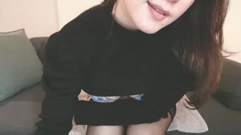 Momo online show from 02/03/25, 04:25