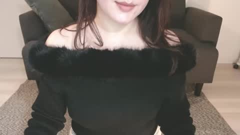 Momo online show from 02/09/25, 09:28