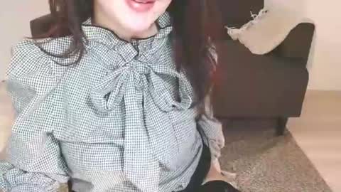 Momo online show from 02/23/25, 05:34