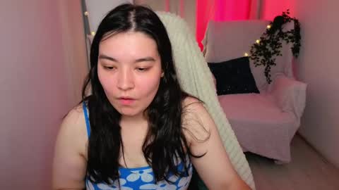 Snapshot of momorins chatting on 05/18/26, 04:07 Momo online show from 05/18/26, 04:07