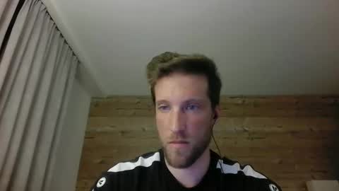 moms_little_monster online show from 12/09/24, 04:15