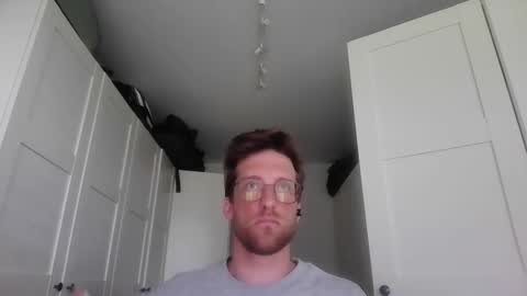 moms_little_monster online show from 05/11/26, 09:15