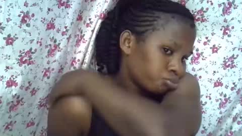 momsdoll online show from 02/09/26, 08:51