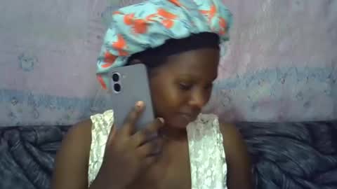 momsdoll online show from 04/06/26, 07:09