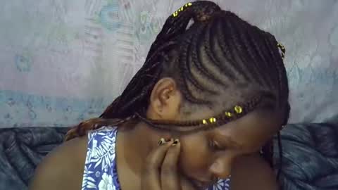 momsdoll online show from 04/10/26, 07:13