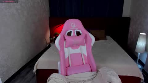 mon1ca_jones online show from 11/16/25, 09:04