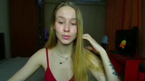 Mona online show from 10/11/25, 06:06