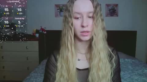 Mona online show from 02/10/26, 01:48