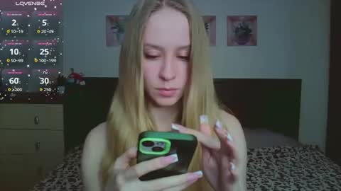 Mona online show from 02/19/26, 04:58