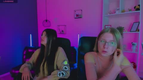 Mona  online show from 02/05/26, 08:24