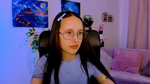 Snapshot of mona_cloud chatting on 07/11/26, 08:39 Mona online show from 07/11/26, 08:39