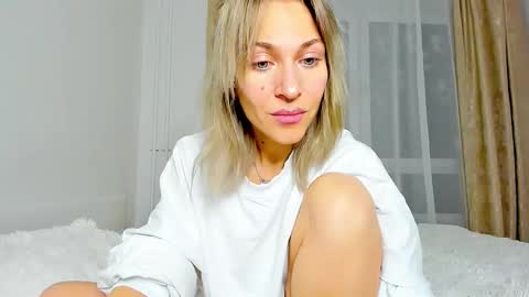 Mona online show from 02/22/25, 11:24