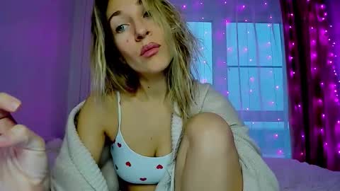 Mona online show from 12/19/25, 05:58