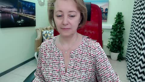 Mona online show from 04/10/26, 11:26