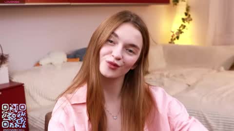 Snapshot of monabrickell chatting on 10/09/25, 07:34 Mona online show from 10/09/25, 07:34