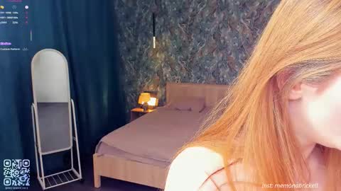 Snapshot of monabrickell chatting on 11/26/25, 07:04 Mona online show from 11/26/25, 07:04