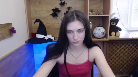 monakali online show from 11/11/25, 09:53