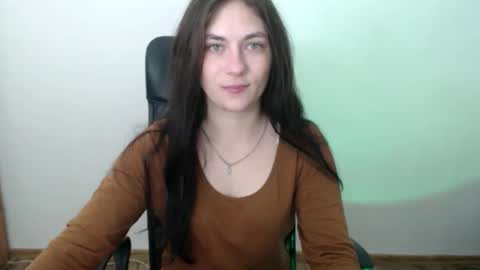 monakali online show from 12/18/25, 07:14