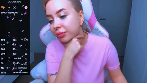 Snapshot of monalauu chatting on 12/28/24, 07:54 online show from 12/28/24, 07:54