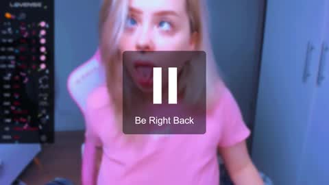 Snapshot of monalauu chatting on 02/05/25, 05:53 online show from 02/05/25, 05:53