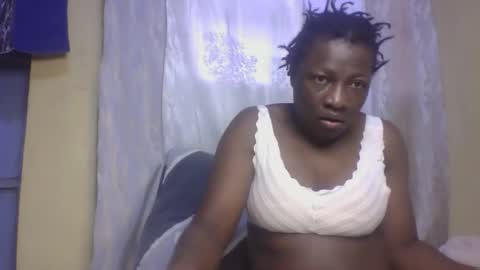 Snapshot of monalisaah chatting on 11/29/25, 10:40 monalisaah online show from 11/29/25, 10:40