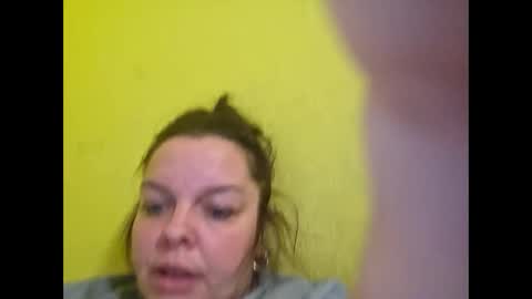 Snapshot of monamakeumoana88 chatting on 01/17/26, 01:43 monamakeumoana88 online show from 01/17/26, 01:43