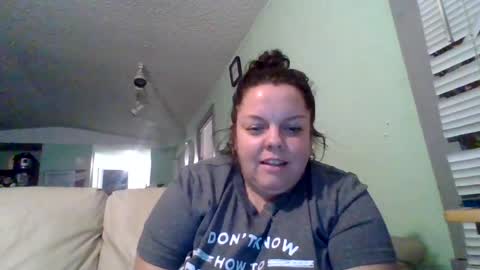 Snapshot of monamakeumoana88 chatting on 07/18/26, 05:11 monamakeumoana88 online show from 07/18/26, 05:11