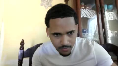 Snapshot of moneyblancos chatting on 04/03/26, 04:05 moneyblancos online show from 04/03/26, 04:05