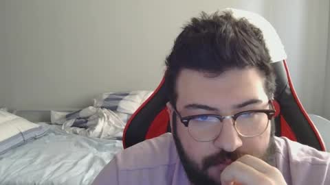 Snapshot of moneyman__24 chatting on 01/14/25, 10:17 Mert online show from 01/14/25, 10:17