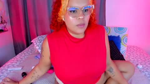 aleja      independent model       online show from 03/05/26, 11:23