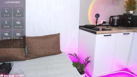 Snapshot of monica_blair chatting on 03/11/26, 08:42 Monica online show from 03/11/26, 08:42