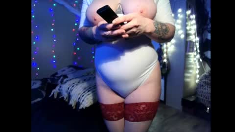 Monica online show from 02/04/25, 08:38