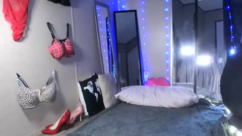 Monica online show from 05/27/26, 02:47