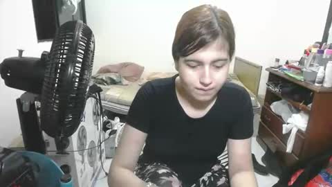 Snapshot of monica_spear40 chatting on 01/07/26, 01:52 evi online show from 01/07/26, 01:52