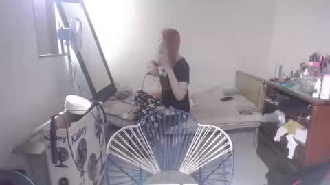 Snapshot of monica_spear40 chatting on 01/13/26, 09:42 evi online show from 01/13/26, 09:42