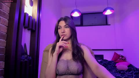 Snapshot of monica_vi chatting on 05/20/26, 04:07 Monica online show from 05/20/26, 04:07