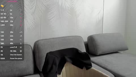 monica_weisss online show from 02/15/25, 09:16