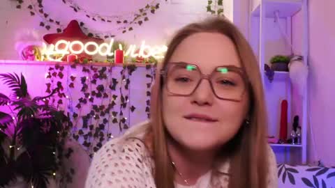 monicaasis online show from 05/31/26, 06:09