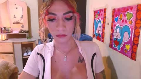 monicalimite123 online show from 02/25/26, 05:33