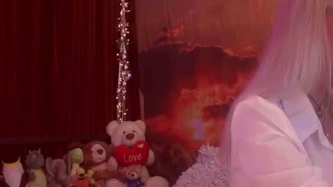 Snapshot of monicutex chatting on 03/15/26, 02:06 Monika online show from 03/15/26, 02:06