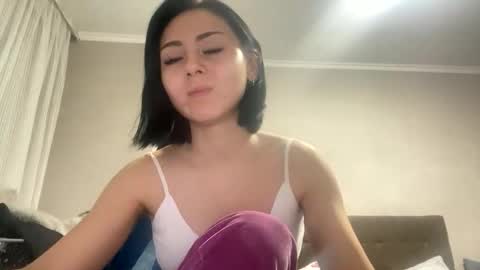 Snapshot of monika_dance7 chatting on 02/28/26, 08:32 monika_dance7 online show from 02/28/26, 08:32